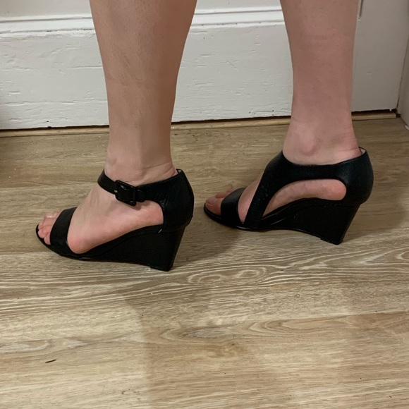 French Connection Black Heels - Picture 2 of 3
